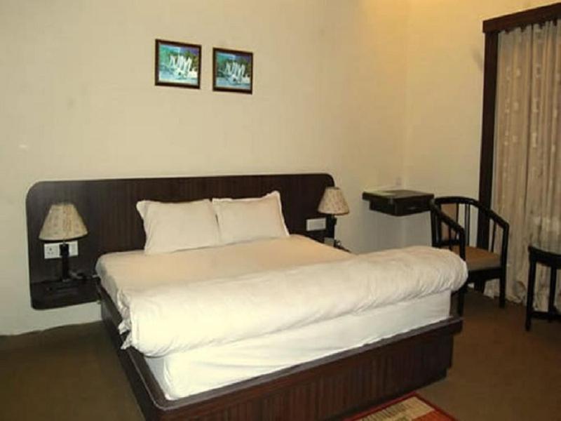 Hotel Royal Panna Shahjahanpur Exterior photo